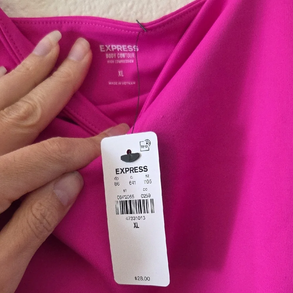 Express Hot Pink Crop Tank Top - Picture 2 of 3